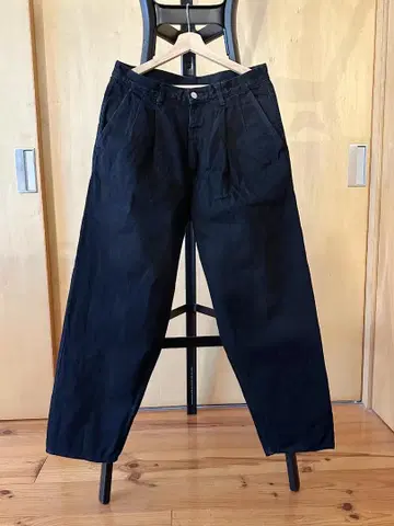 Graphpaper | Two Tuck Tapered Pants