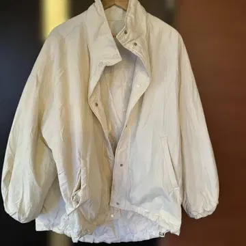 리버서블 아우터 화이트