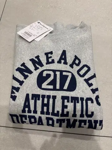 리버스 위브 챔피온 맨투맨