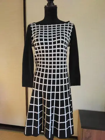 랄프 로렌, 무릎 기장 니트 원피스