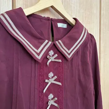 axes femme POETIQUE 블라우스