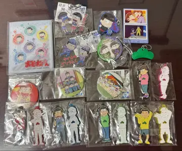 오소마츠 6쌍둥이 굿즈 묶음 판매 24점