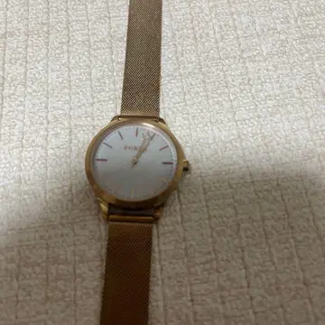 FURLA 골드 메쉬 밴드 시계