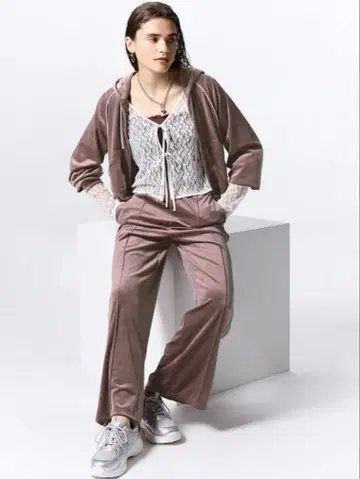 무료배송 GU 벨로아 셋업