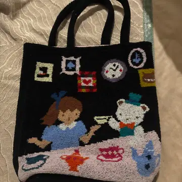 앨리스와 곰 토트백