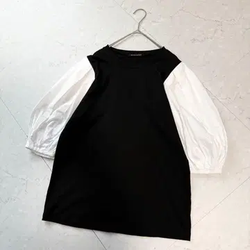 미즈이로 인드 절개 티셔츠 셔츠 벌룬 소매 블랙 화이트