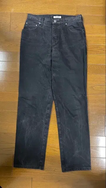 아이스버그 iceberg 청바지 질베스터