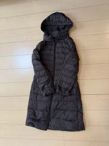 브라운 후드 부착 롱 다운 자켓