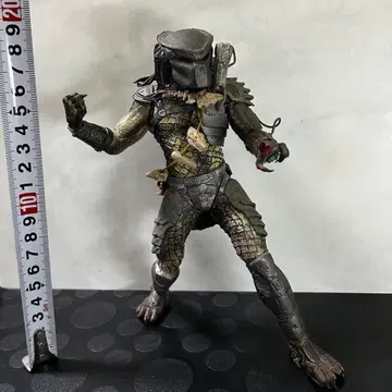 프레데터 피규어 used