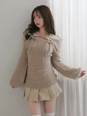 Aura 케이블 니트 탑 베이지