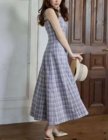 Herlipto Paddington Long Dress pale blue