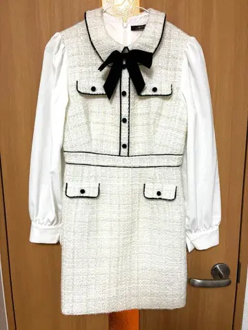 트위드 리본 원피스 엠미에메