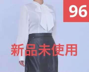 overE 보타이 블라우스 24AW 화이트 96