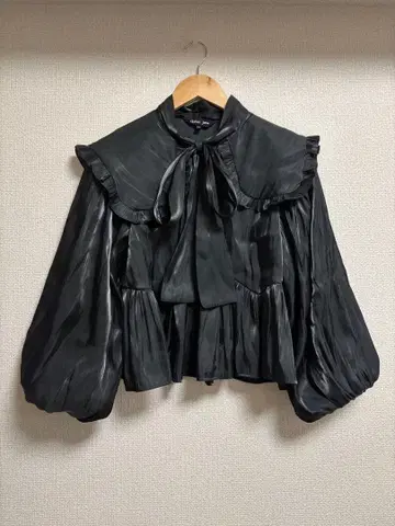 시스터 제인 새상품급 블라우스 리본 블랙 새틴 sister Jane