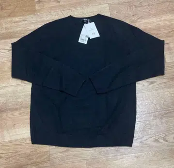 유니클로 3D 캐시미어 스웨터 블랙 M 사이즈