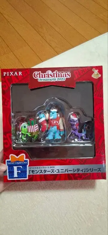 [ 미개봉 새상품 ] PIXAR 크리스마스 오너먼트 2025
