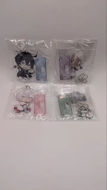 바니타스의 수기 아크릴 참 낱개 판매 가능