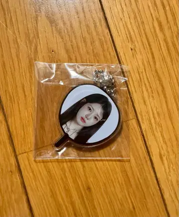 BABYMONSTER 팬 콘서트 캡슐 토이 로라 RORA