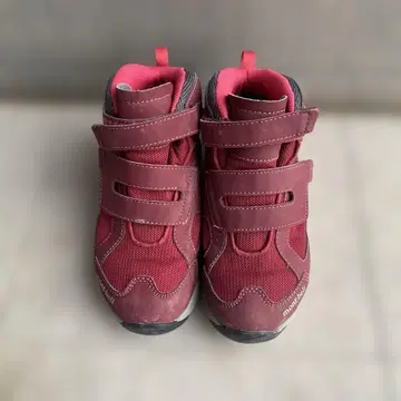 mont-bell 빨간색 키즈 등산화