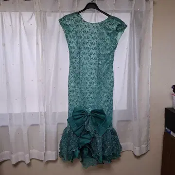 QUATRE QUARTS 그린 컬러 드레스 사이즈 9