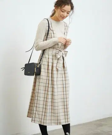 [ 미사용 새상품 ] 로페피크닉 체크 무늬 오버롤 스커트