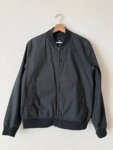 Gap 블랙 점퍼 M 사이즈