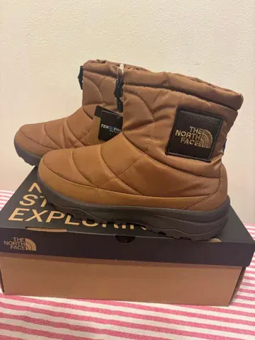 THE NORTH FACE 방수 브라운 부츠