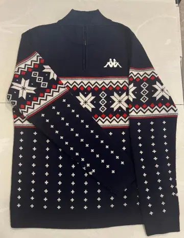 카파 노르딕 무늬 하프 지퍼 니트 스웨터