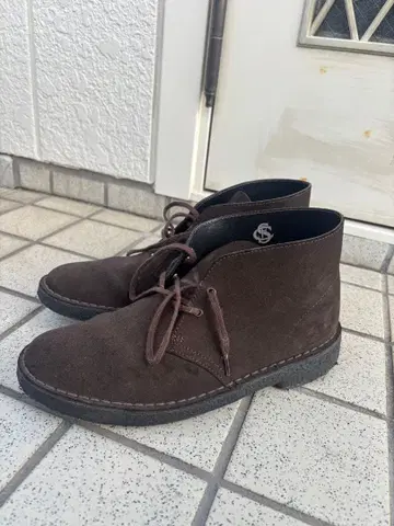 Clarks 브라운 처카 부츠