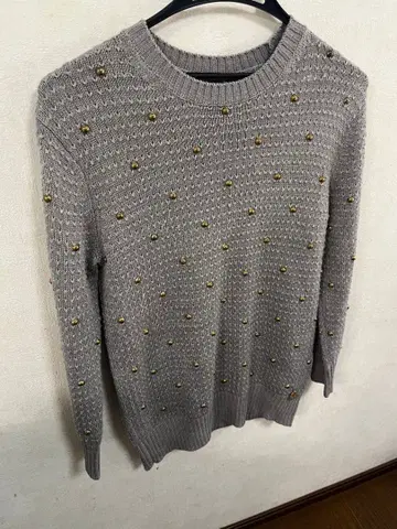 LOVE MOSCHINO 비즈 장식 그레이 스웨터