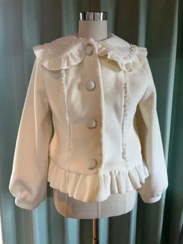 axes femme kaiwaii 백프릴 숏코트