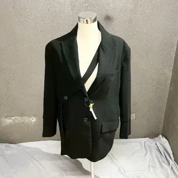 새상품급 ZARA 자라 자켓 여성용 블랙 L 사이즈