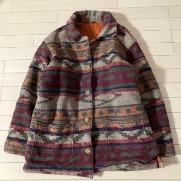 11.25 자켓 올 패턴 M 전체적으로 보풀 버튼이 1개 없습니다