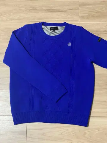 ST ANDREWS 안감 부착 크루넥 스웨터 M