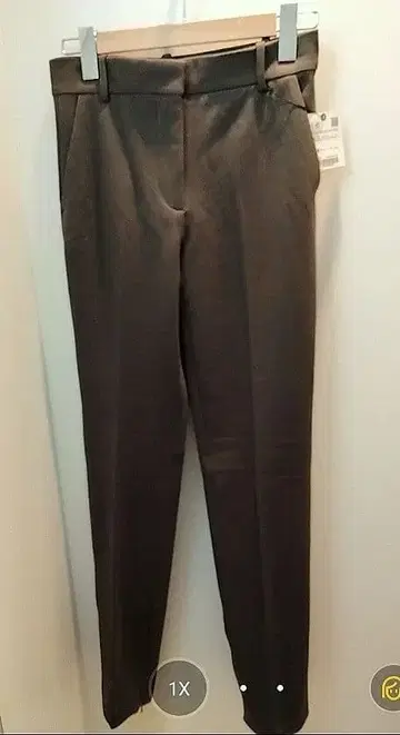 [ 미사용 새상품 ] ZARA 테이퍼드 팬츠 카키