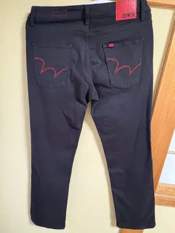 EDWIN 블랙 데님