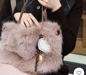 [ 미사용 ] le.coeur blanc 퍼 숄더백