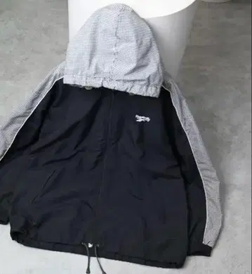 Reebok 나일론 자켓 나일론 후드티