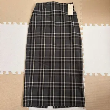 [택 포함 새상품] grove 체크 무늬 롱 스커트 M 사이즈