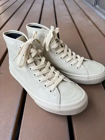 [ VANS ] 스니커즈 하이컷 여성용 24cm