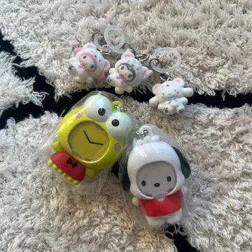 산리오 캐릭터 캡슐 토이