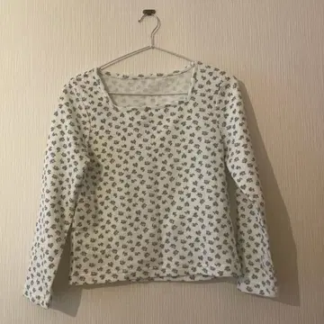 TINA JOJUN 꽃무늬 스퀘어넥 긴팔 상의