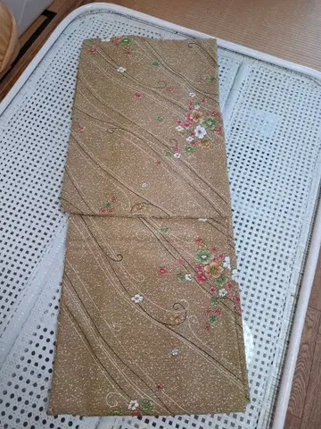 화학 섬유 꽃무늬 코몬 기모노 베이지