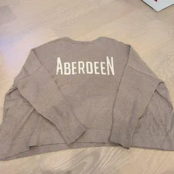 그레디 브릴리언트 로고 니트