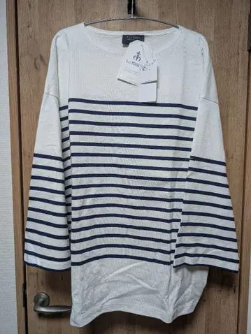 르 미노르 스트라이프 긴팔 티셔츠