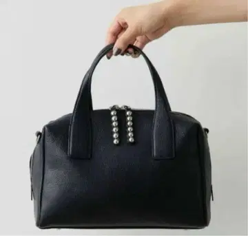 ear PAPILLONNER 이아파피요네 스터드 보스턴 백