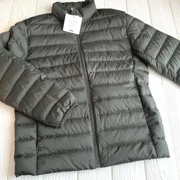 미사용 새상품 유니클로 울트라 라이트 다운 남성용 S 카키 올리브 초경량