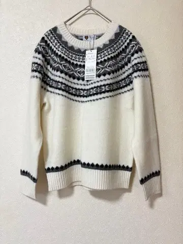 새상품 하자품 KUMIKYOKU x Z.HINCHLIFFE 페어아일 니트