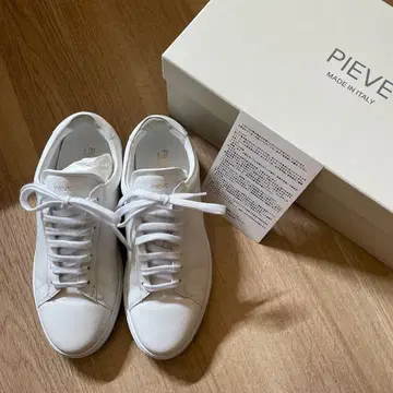 거의 새상품 SHIPS 별주 PIEVE 카프 레더 스니커즈 사이즈 40