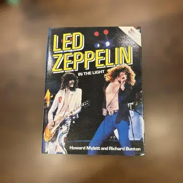 LED ZEPPELIN IN THE LIGHT 음악 서적